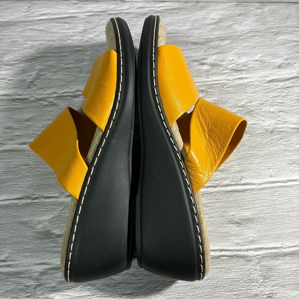 Jana Dark Yellow Gold Leather Two Strap Sandals Size US 7-7.5/EU38 - Picture 5 of 12